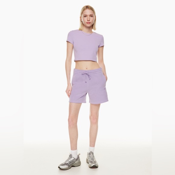 TNA Cozy Fleece Boyfriend 6" Sweatshort - Picture 1 of 7